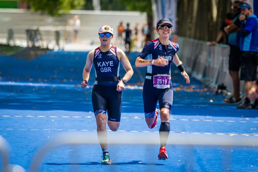 Hayley Plummer duathlon sprint finish
